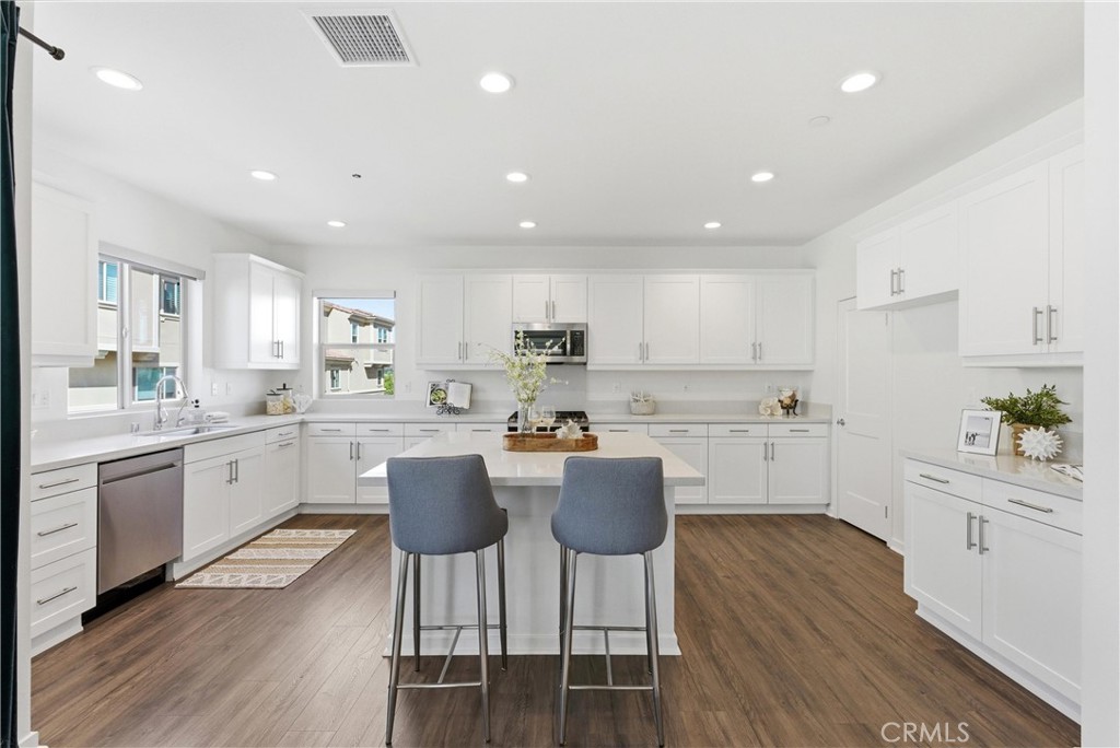 600 Shadowbrook, Lake Forest CA 92610 - photo 7