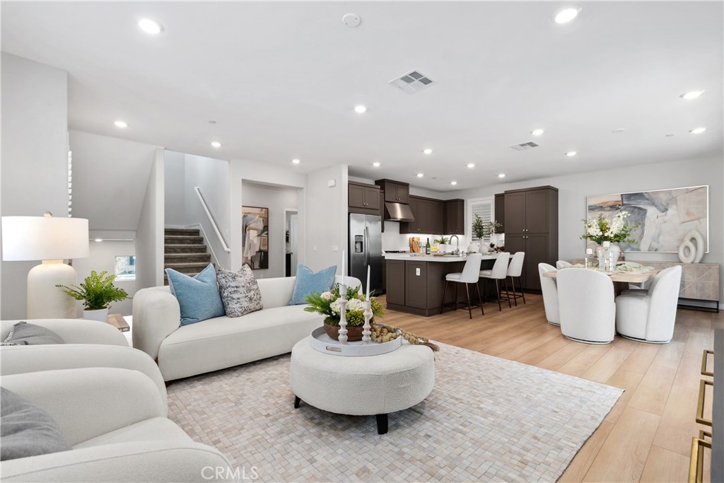 601 Catalonia, Lake Forest CA 92630 - photo 1