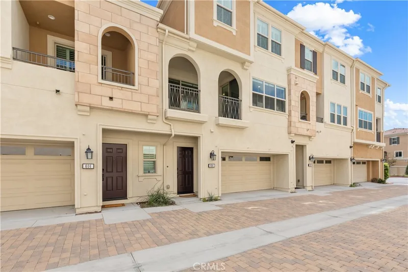 604 White Oaks, Lake Forest, CA 92610