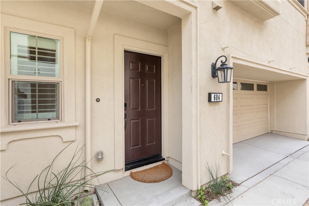Front door - 604 White Oaks, Lake Forest CA 92610 - photo 2