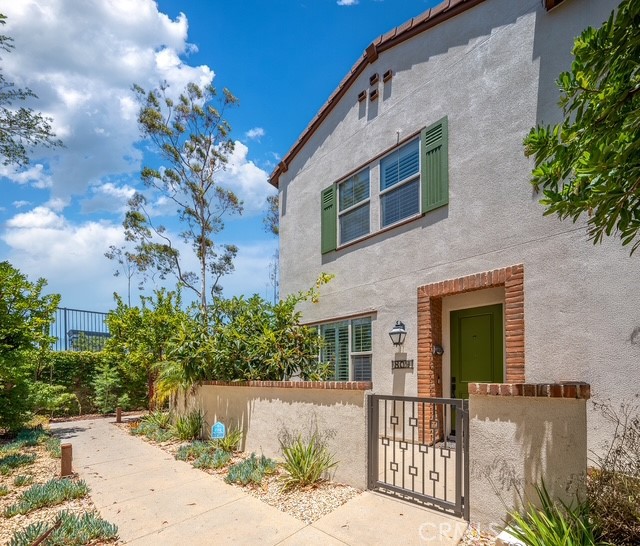 809 El Paseo, Lake Forest CA 92610 - photo 2