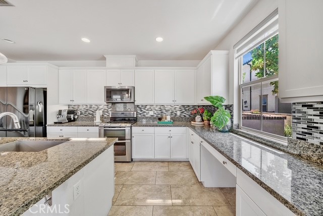 809 El Paseo, Lake Forest CA 92610 - photo 4