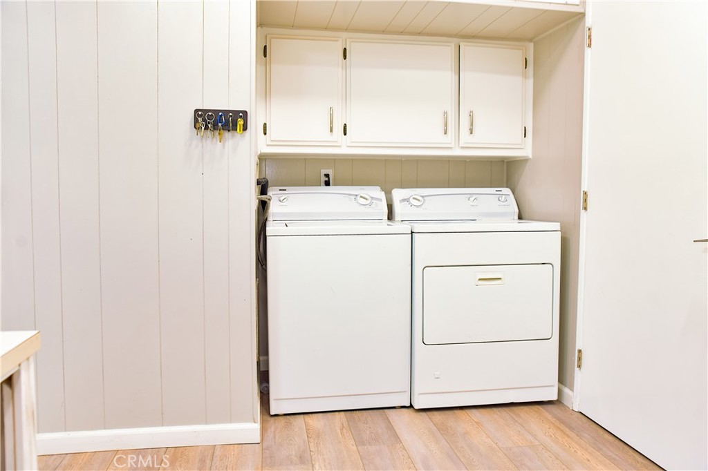 Laundry - 10681 Oak 64, Los Alamitos CA 90720 - photo 24