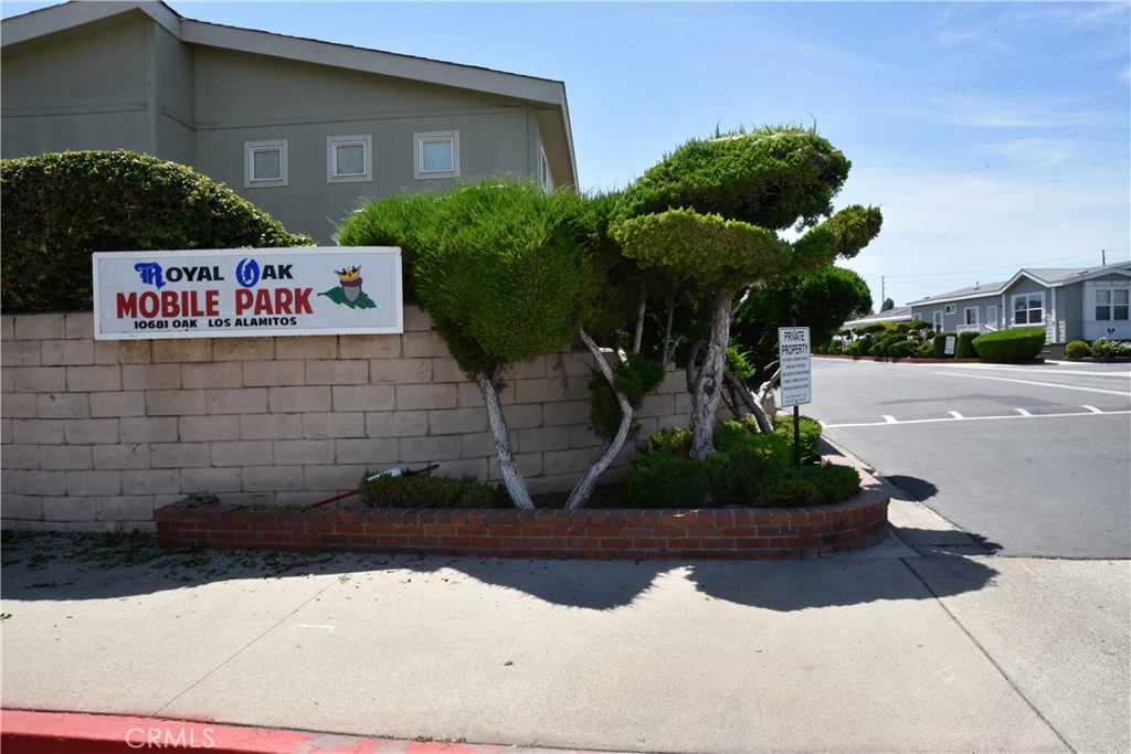 Royal Oak Park Entrance - 10681 Oak 64, Los Alamitos CA 90720 - photo 34