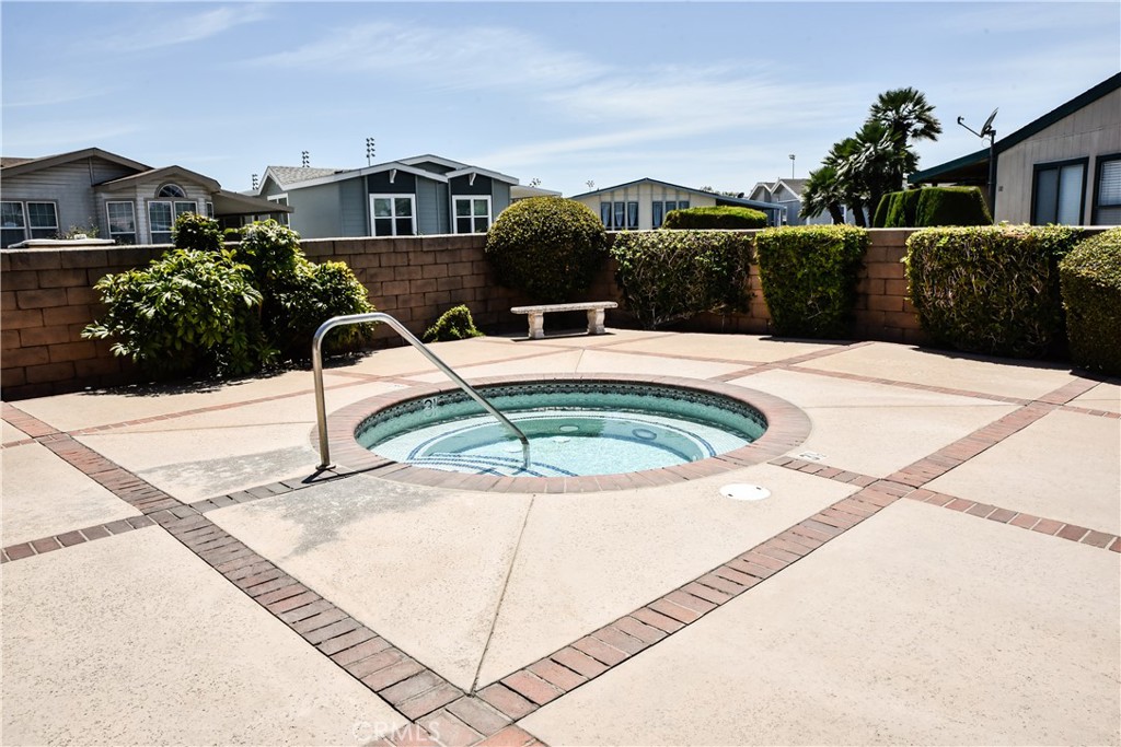 Community Spa - 10681 Oak 64, Los Alamitos CA 90720 - photo 36