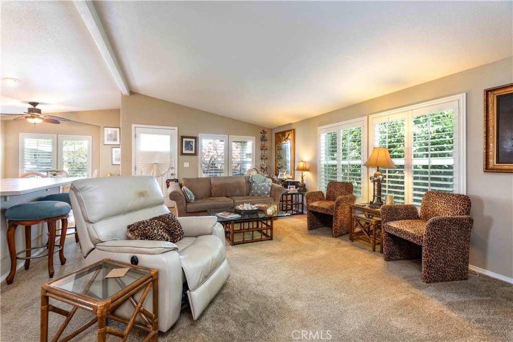 Open kitchen to family room - 10681 Oak Street 106, Los Alamitos CA 90720 - photo 11