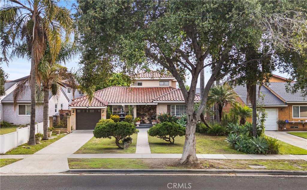 10702 Oak, Los Alamitos CA 90720 - photo 1