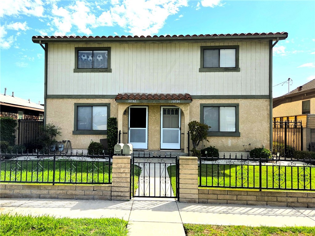 10784 Pine Street, Los Alamitos CA 90720 - photo 1