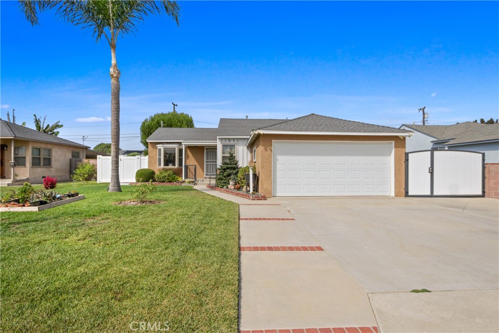 11051 Tarawa Drive, Los Alamitos CA 90720 - photo 1