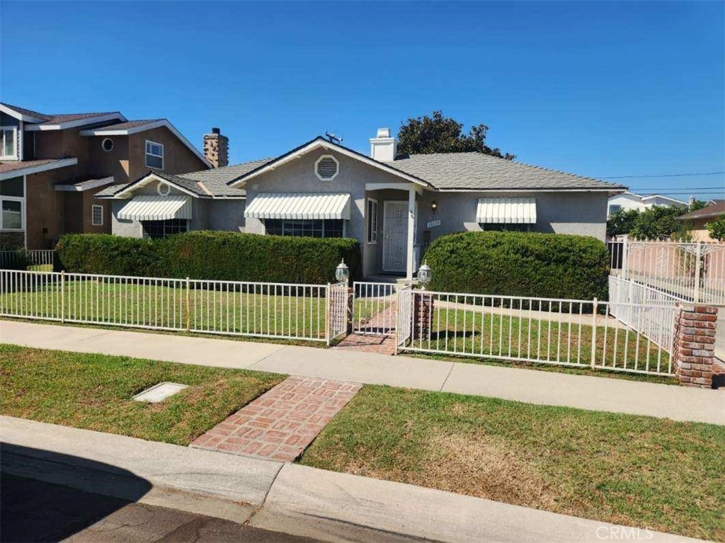 11171 Midway, Los Alamitos CA 90720 - photo 1
