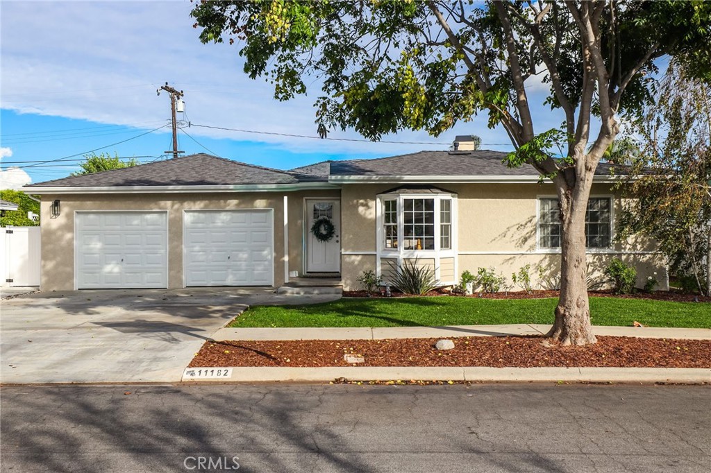 11182 Essex, Los Alamitos CA 90720 - photo 2