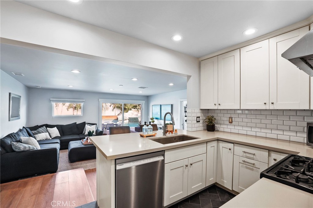 11182 Essex, Los Alamitos CA 90720 - photo 9