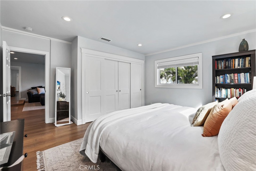 11182 Essex, Los Alamitos CA 90720 - photo 15