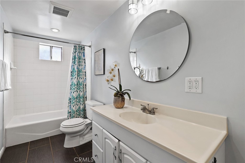 11182 Essex, Los Alamitos CA 90720 - photo 16