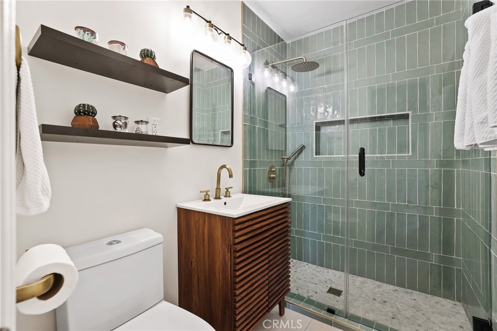 11182 Essex, Los Alamitos CA 90720 - photo 20