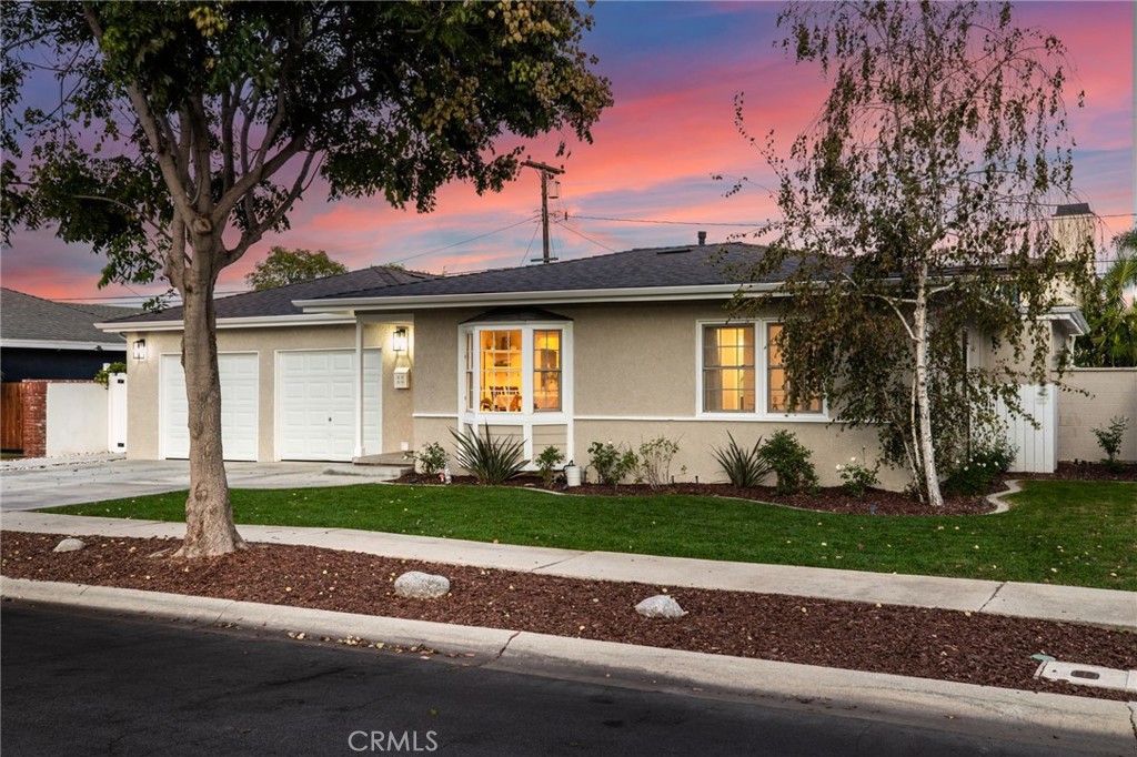 11182 Essex, Los Alamitos CA 90720 - photo 37