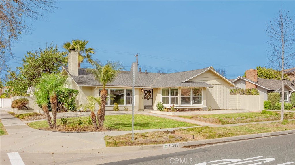 11305 Loch Lomond Road, Los Alamitos CA 90720 - photo 1