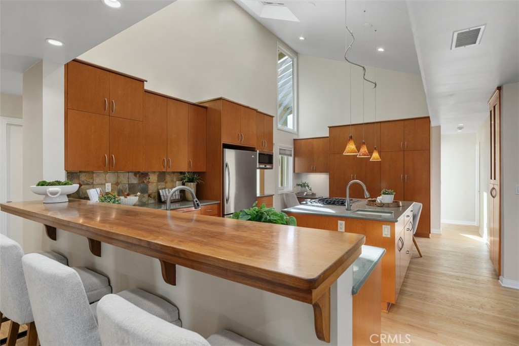 Breakfast bar/Dining area. - 11772 Paseo Bonita, Los Alamitos CA 90720 - photo 11