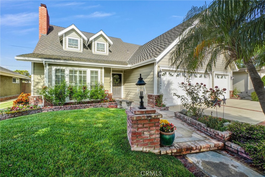 Lush landscaping to front entry. - 11941 Paseo Bonita, Los Alamitos CA 90720 - photo 1