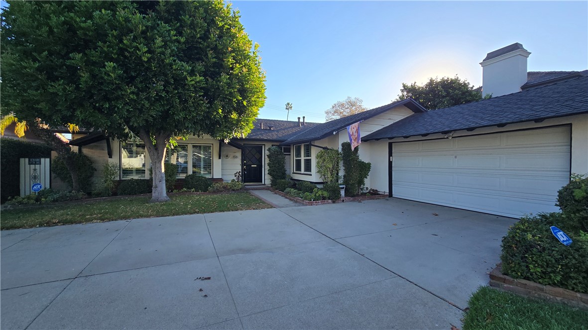 12742 Christy Lane, Los Alamitos CA 90720 - photo 2