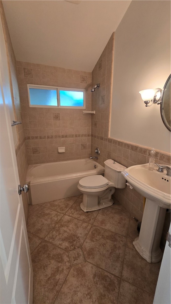 12742 Christy Lane, Los Alamitos CA 90720 - photo 17