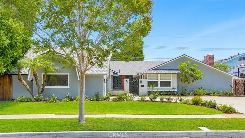 2932 Bostonian, Los Alamitos, CA 90720