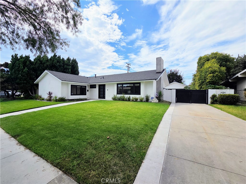 3041 Yellowtail Drive, Los Alamitos CA 90720 - photo 1