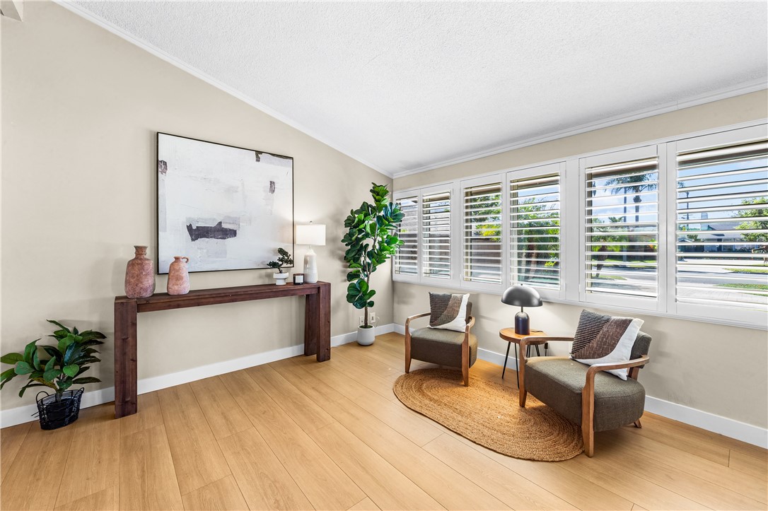 3161 Mainway Drive, Los Alamitos CA 90720 - photo 10
