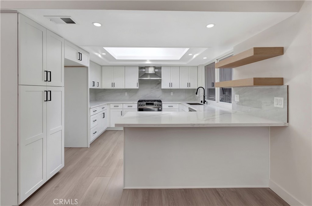 3242 Yellowtail Drive, Los Alamitos CA 90720 - photo 1