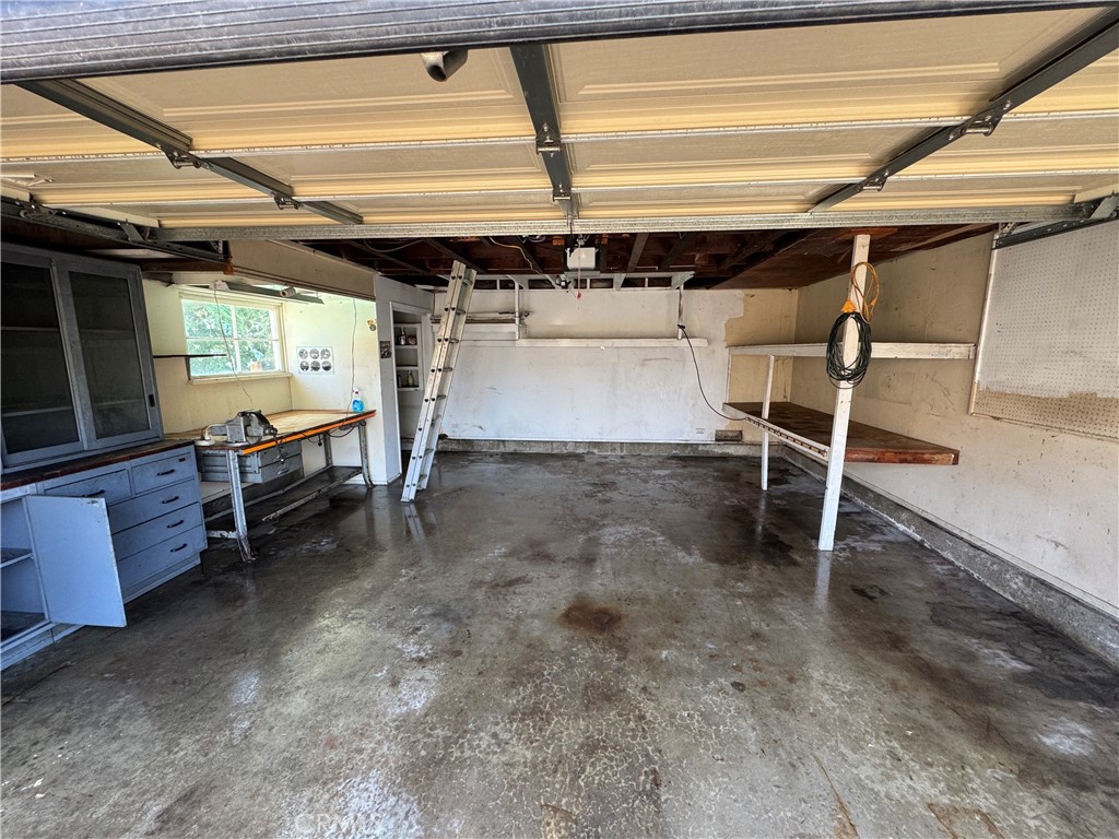 2 car garage, auto opener - 3252 Orangewood, Rossmoor CA 90720 - photo 45