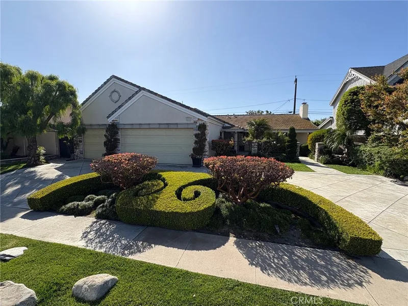 3272 Saint Albans Drive, Los Alamitos, CA 90720