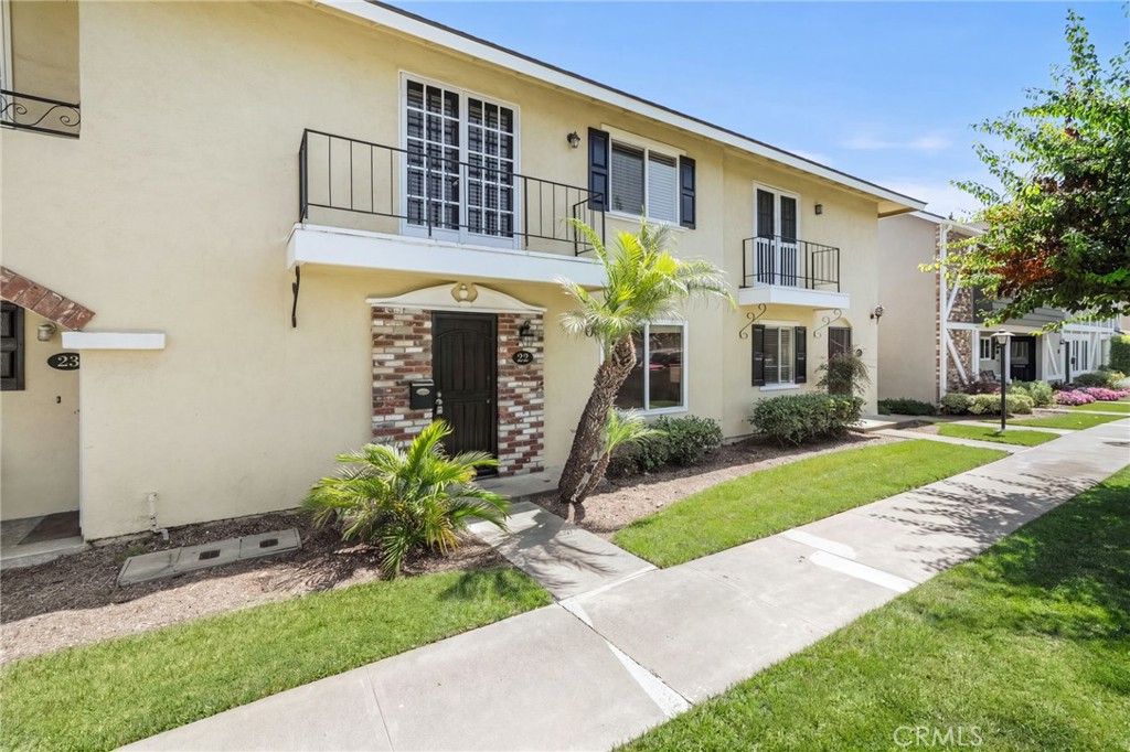 3342 Bradbury 22, Los Alamitos CA 90720 - photo 1
