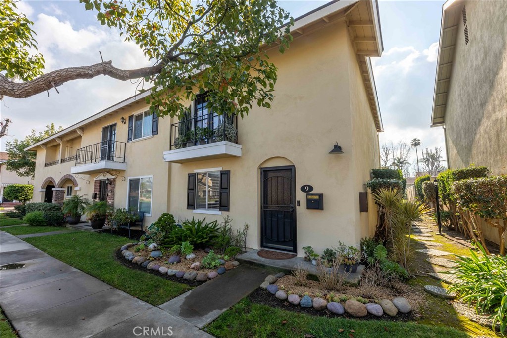 End Unit! - 3342 Bradbury Road 9, Los Alamitos CA 90720 - photo 1