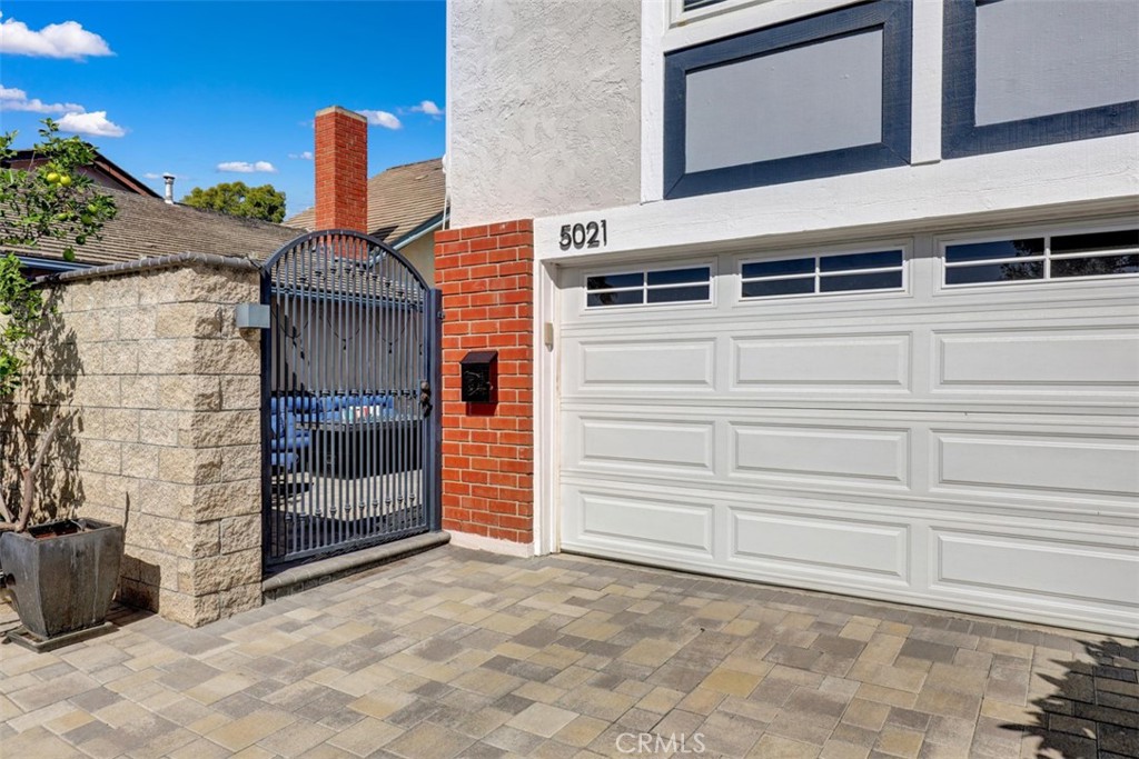 Private Car attached garage with Washer & Dryer Included - 5021 Apollo Circle, Los Alamitos CA 90720 - photo 2