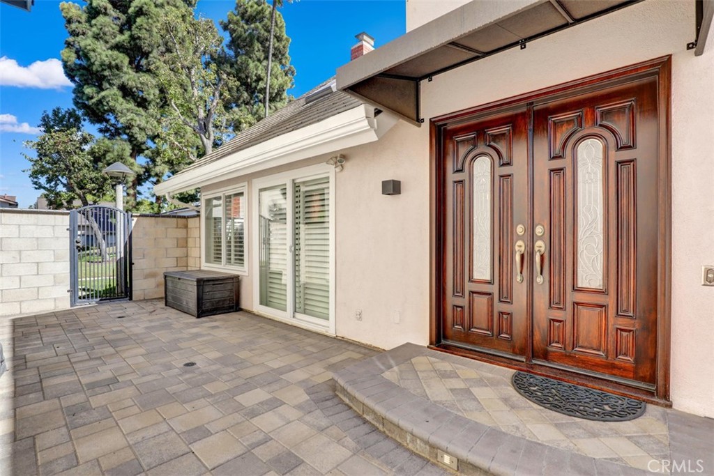 Front door - 5021 Apollo Circle, Los Alamitos CA 90720 - photo 4