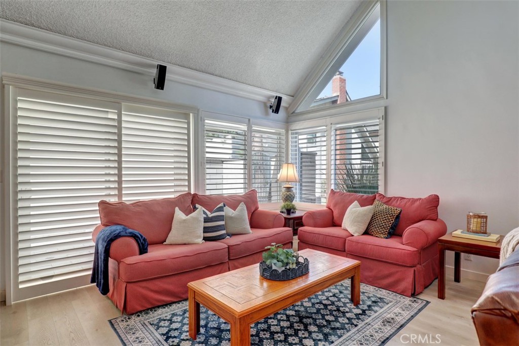 Living Room - 5021 Apollo Circle, Los Alamitos CA 90720 - photo 30