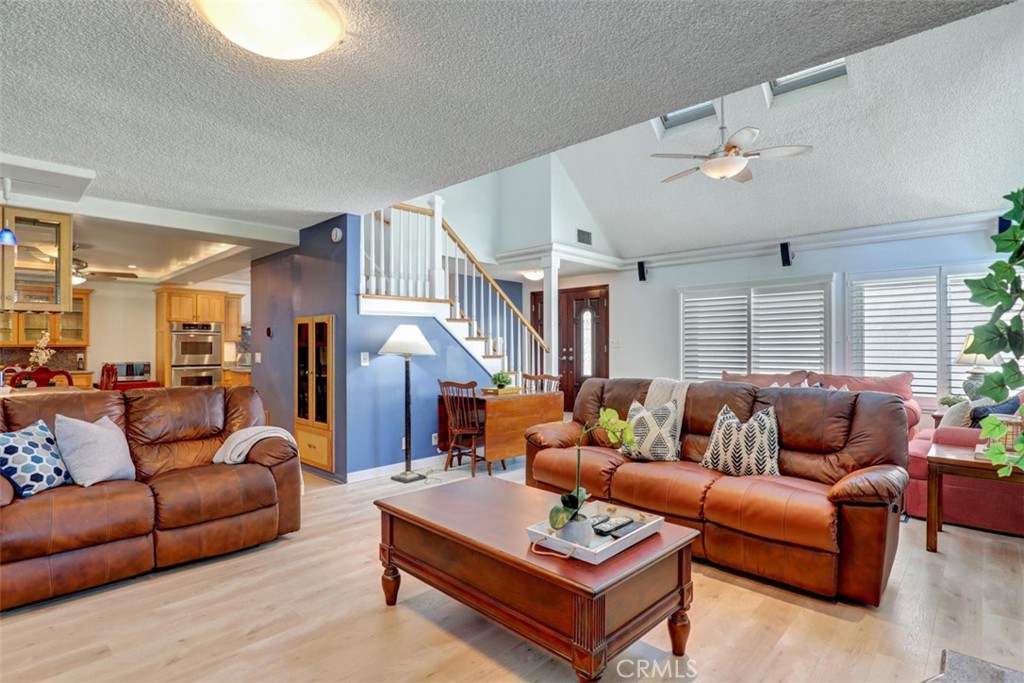 Living Room toward Entry - 5021 Apollo Circle, Los Alamitos CA 90720 - photo 31
