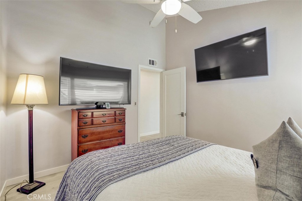 2nd bdrm - 5021 Apollo Circle, Los Alamitos CA 90720 - photo 37