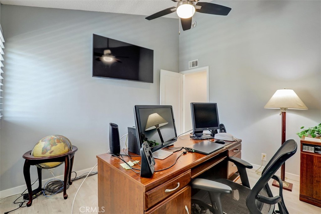 3rd bdrm/office - 5021 Apollo Circle, Los Alamitos CA 90720 - photo 38