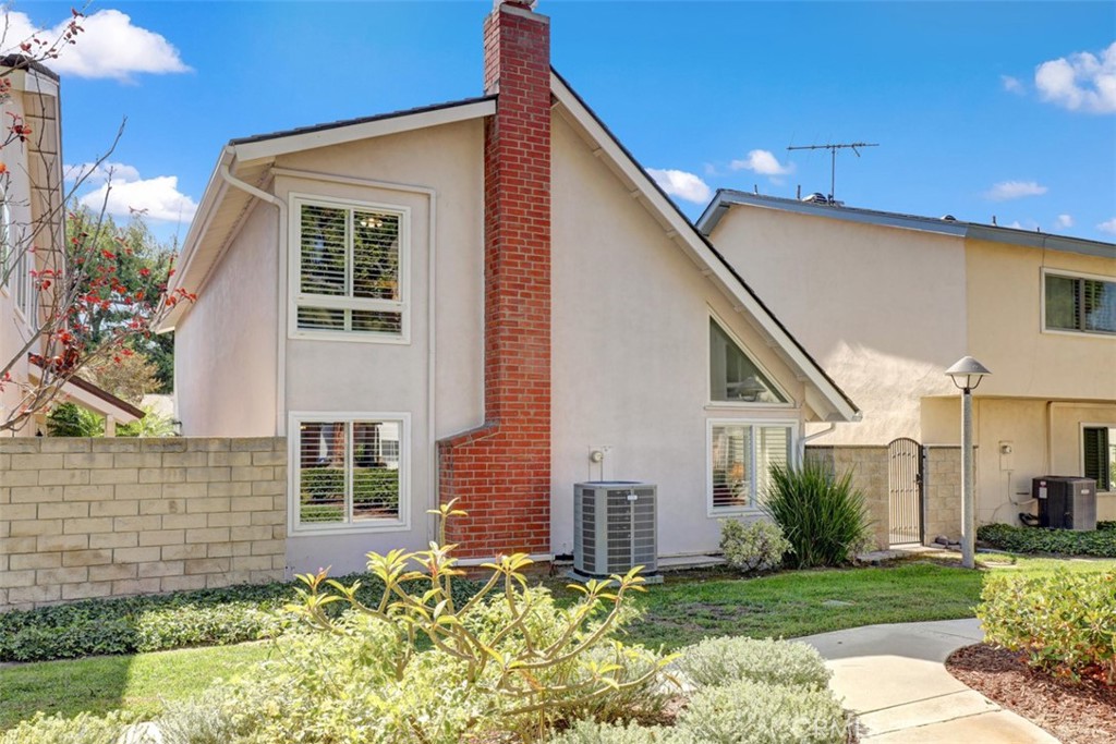 Back of the house. - 5021 Apollo Circle, Los Alamitos CA 90720 - photo 41