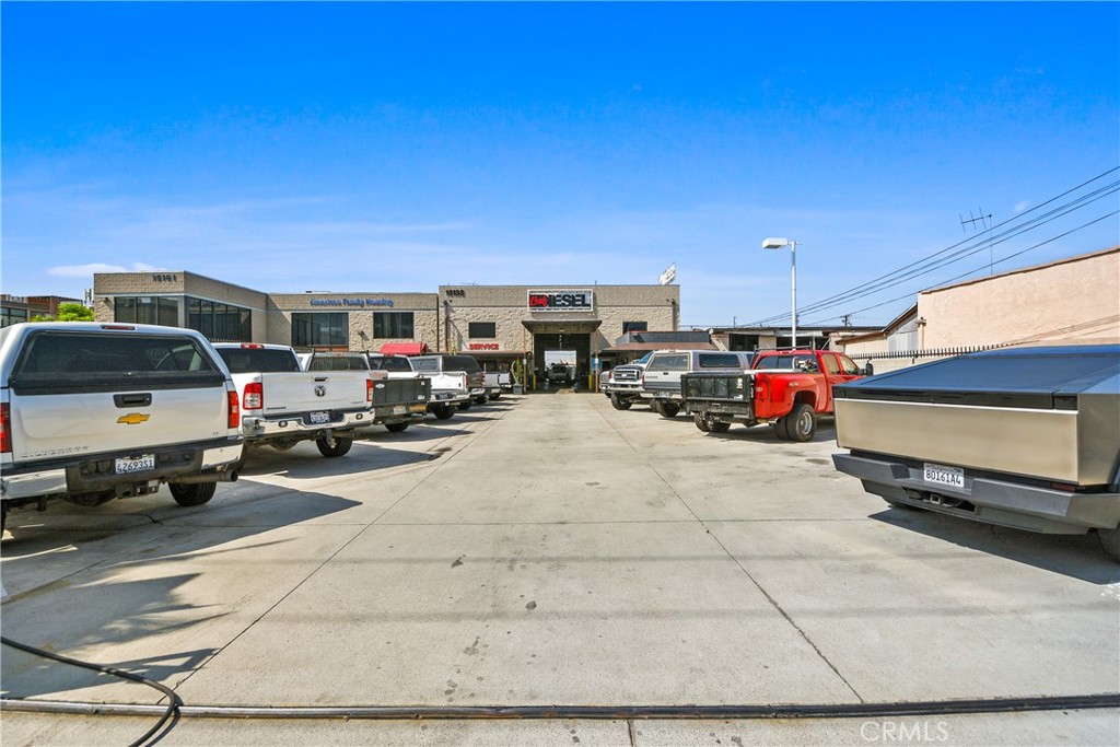 15135 Jackson, Midway City CA 92655 - photo 2