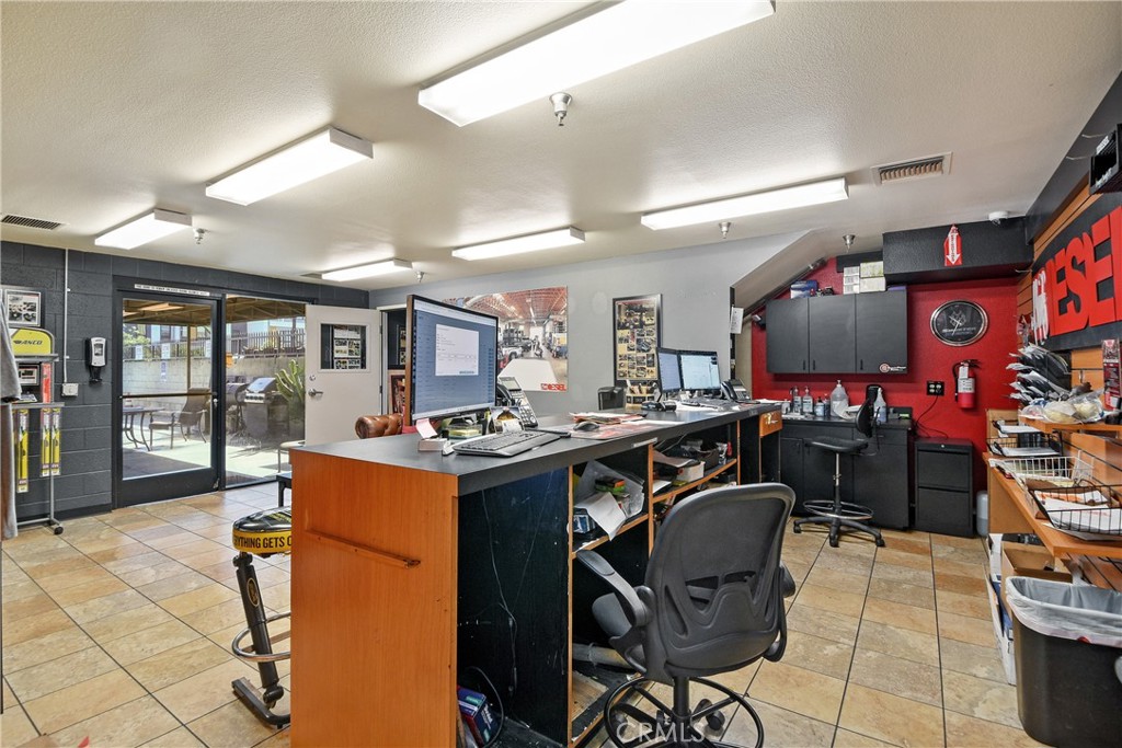 Reception Area - 15135 Jackson, Midway City CA 92655 - photo 12