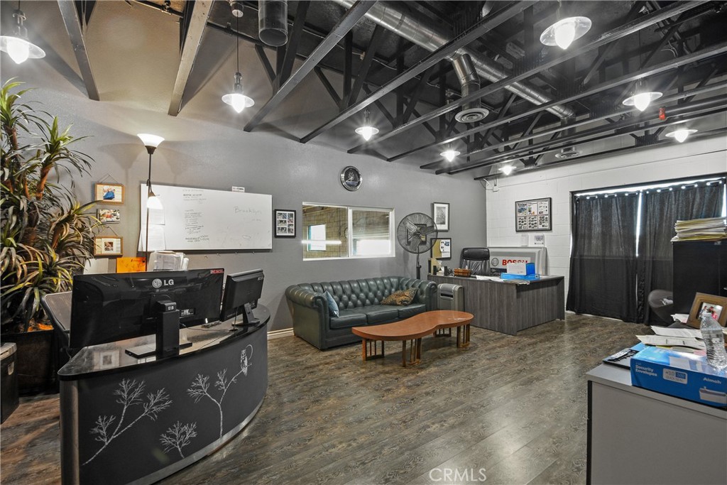 Upstairs Office - 15135 Jackson, Midway City CA 92655 - photo 14