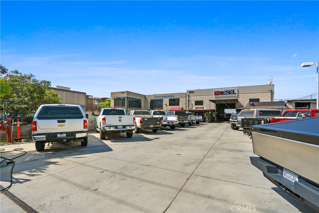 15135 Jackson, Midway City CA 92655 - photo 19
