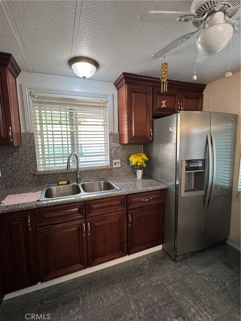 15141 Beach 43, Midway City CA 92655 - photo 5