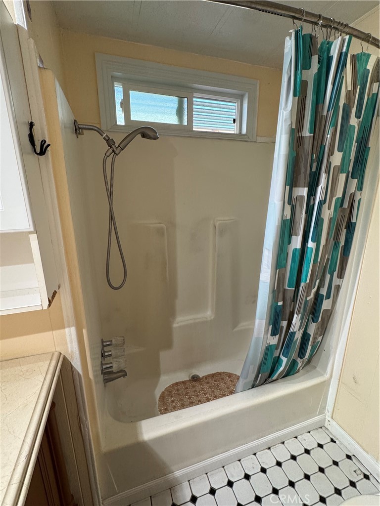 15141 Beach 43, Midway City CA 92655 - photo 8