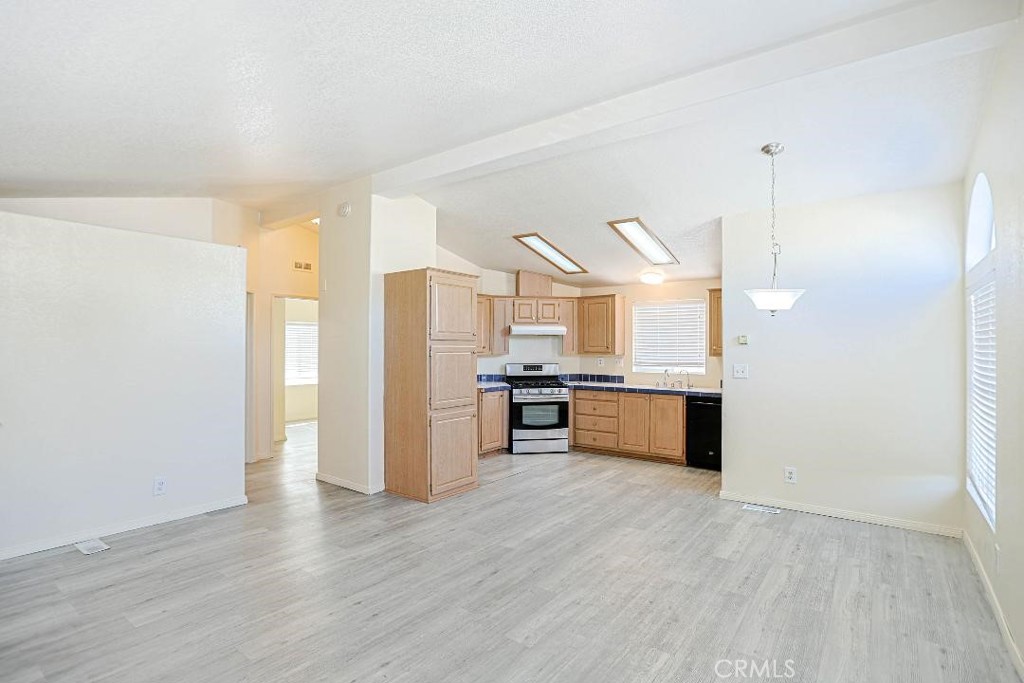 15141 Beach Boulevard 25, Midway City CA 92655 - photo 4