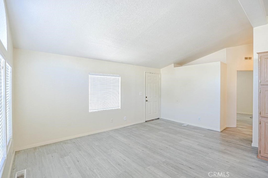 15141 Beach Boulevard 25, Midway City CA 92655 - photo 5