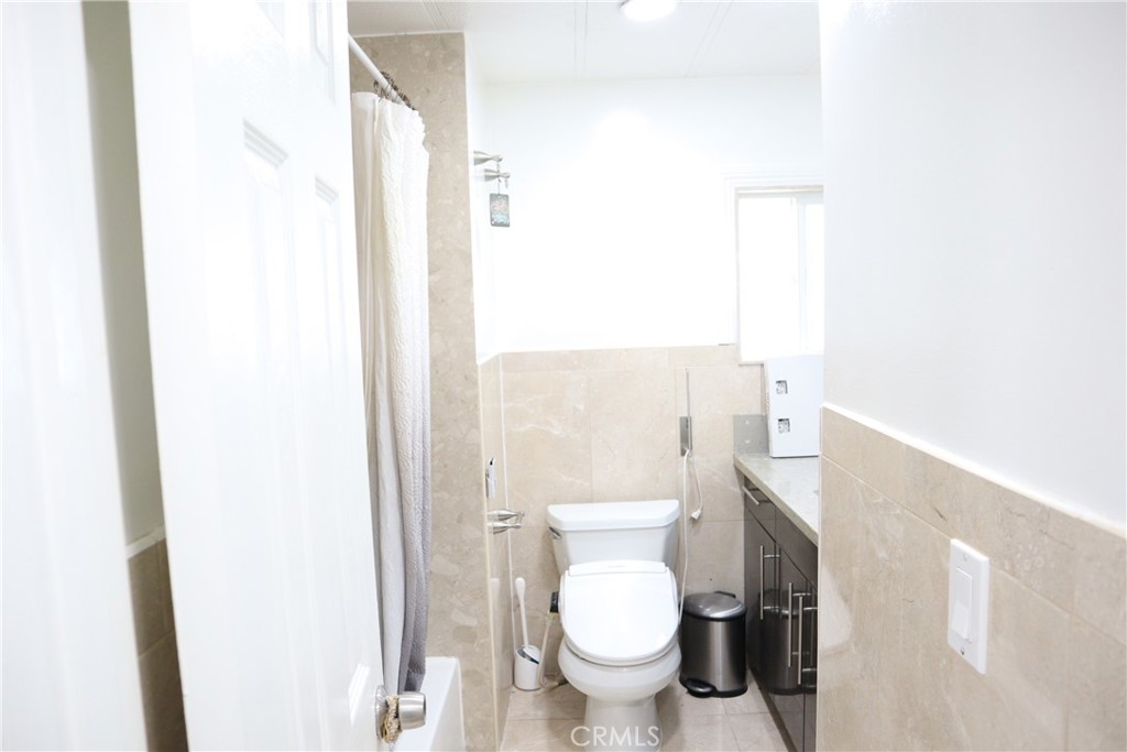 bathroom - 15141 beach Boulevard 63, Midway City CA 92655 - photo 8