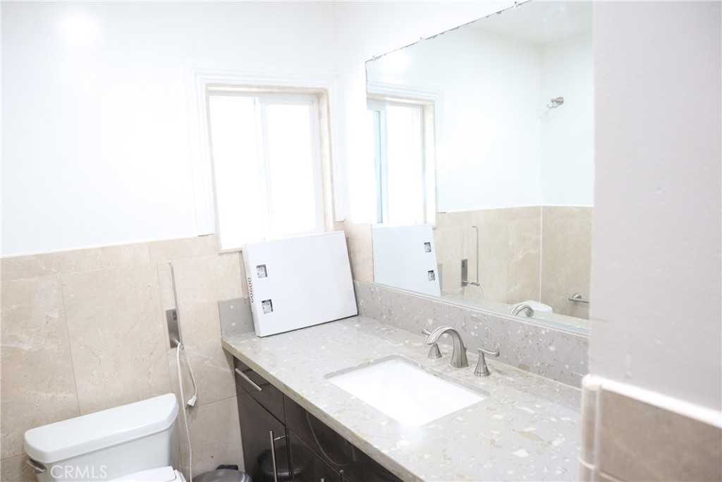 bathroom1 - 15141 beach Boulevard 63, Midway City CA 92655 - photo 9